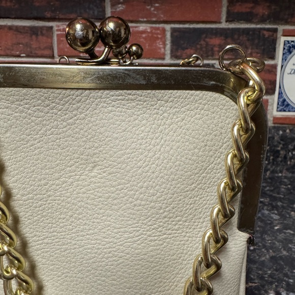 Vintage Coach Bonnie Cashin Era Kisslock Chain Bag Leather with Rainbow Stripe - Picture 4 of 15